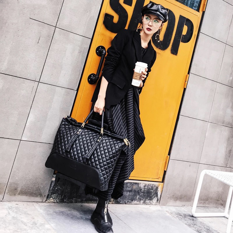 Супермодный чемодан-тележка из – обзор и цена Travel Accessories Luxury Brands